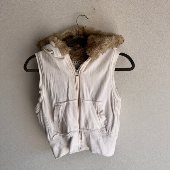 Sleeveless Hoodie Vest with Faux Fur Hood - Picture 1 of 8